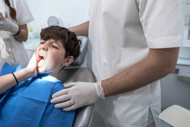 Best Chipped Tooth Repair Near Me  in Calvert, TX